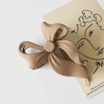 Bow hair clip